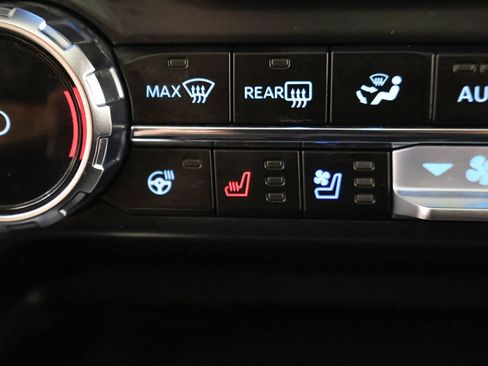 Used 2024 Ford F150 Lariat w/ Equipment Group 502A High AWD/4WD image 60