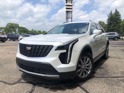 Used 2023 Cadillac XT4 Premium Luxury w/ Technology Package AWD/4WD image 1