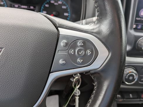 Used 2022 Chevrolet Colorado LT w/ Fleet Safety Package RWD image 18
