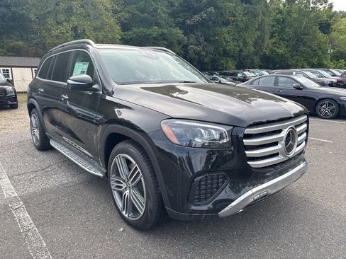 New 2026 Mercedes-Benz GLS 450 4MATIC image 1