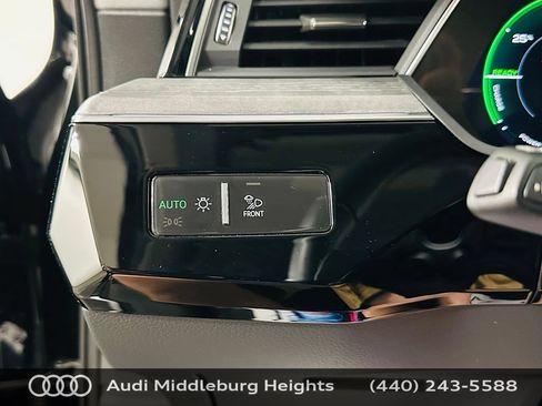 Certified 2024 Audi Q8 e-tron Prestige w/ Prestige Package AWD/4WD image 18