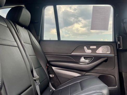 Certified 2022 Mercedes-Benz GLS 450 4MATIC image 10