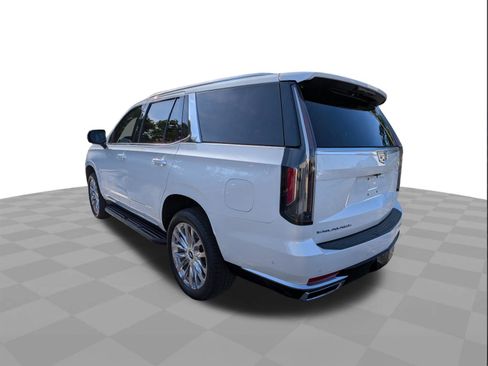 Used 2021 Cadillac Escalade Premium Luxury RWD image 6