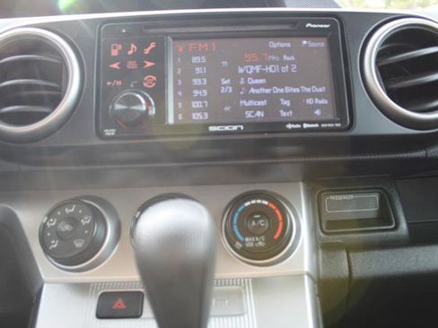 Used 2012 Scion xB image 18