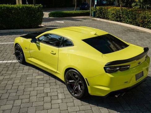Used 2019 Chevrolet Camaro SS image 21