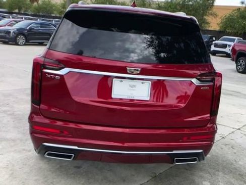 Certified 2023 Cadillac XT6 Premium Luxury FWD image 12