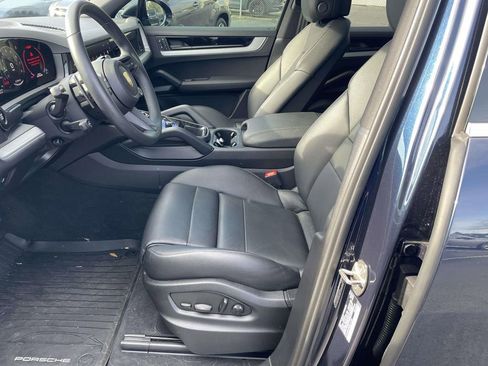 Used 2024 Porsche Cayenne image 28