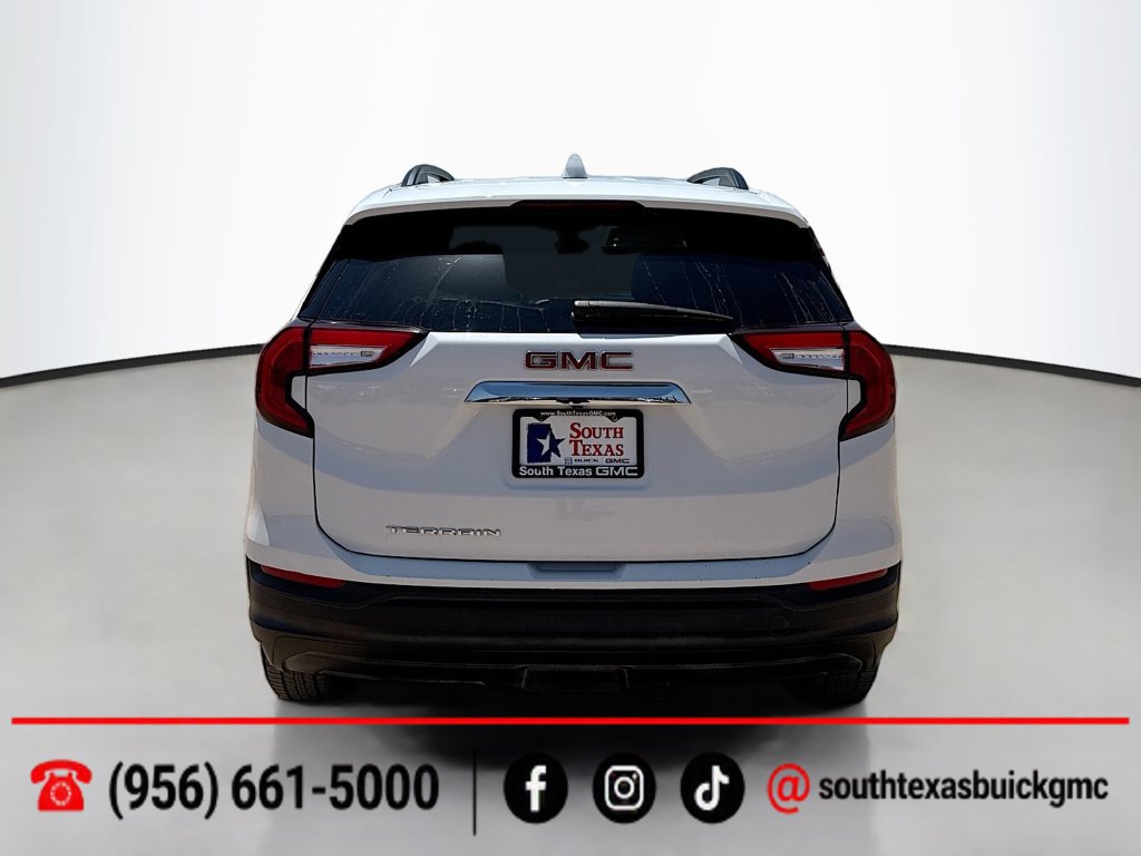Used 2022 GMC Terrain SLE w/ Driver Convenience Package FWD image 7