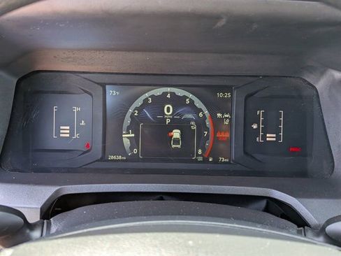 Used 2025 Toyota Tacoma SR5 AWD/4WD image 22