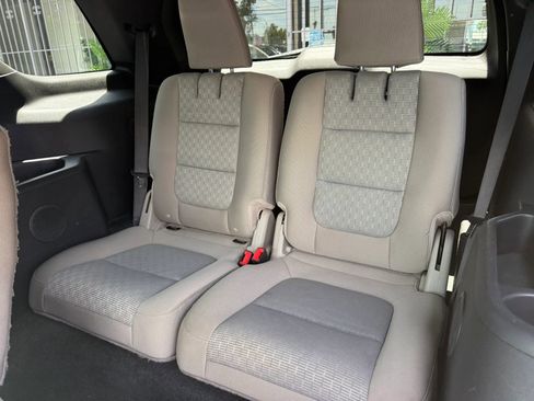 Used 2012 Ford Explorer XLT AWD/4WD image 18