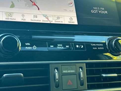 Used 2022 INFINITI QX80 Luxe image 32