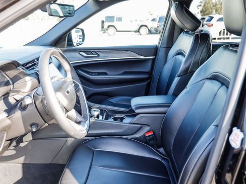 Certified 2024 Jeep Grand Cherokee L Limited w/ Luxury Tech Group II image 22