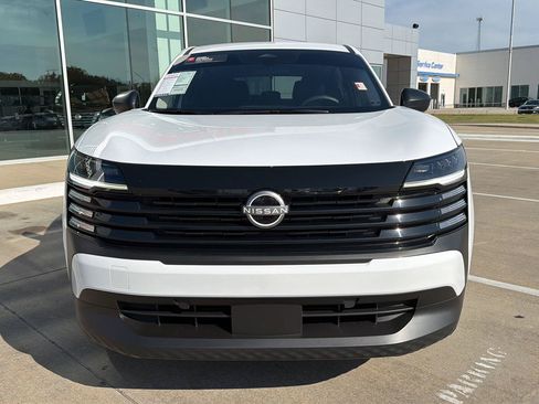 Used 2025 Nissan Kicks S FWD image 3