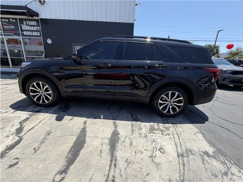 Used 2020 Ford Explorer ST w/ Premium Technology Package AWD/4WD image 4
