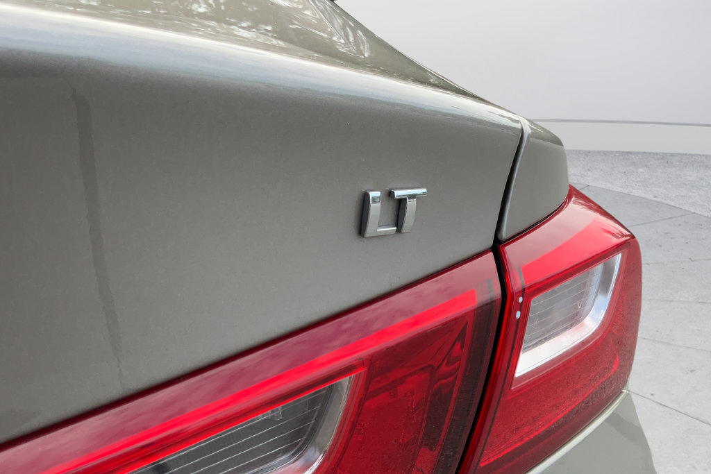 Certified 2024 Chevrolet Malibu LT FWD image 30
