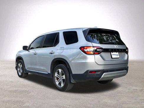 Used 2024 Honda Pilot EX-L image 7