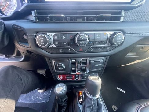 New 2026 Jeep Wrangler Unlimited Rubicon AWD/4WD image 13