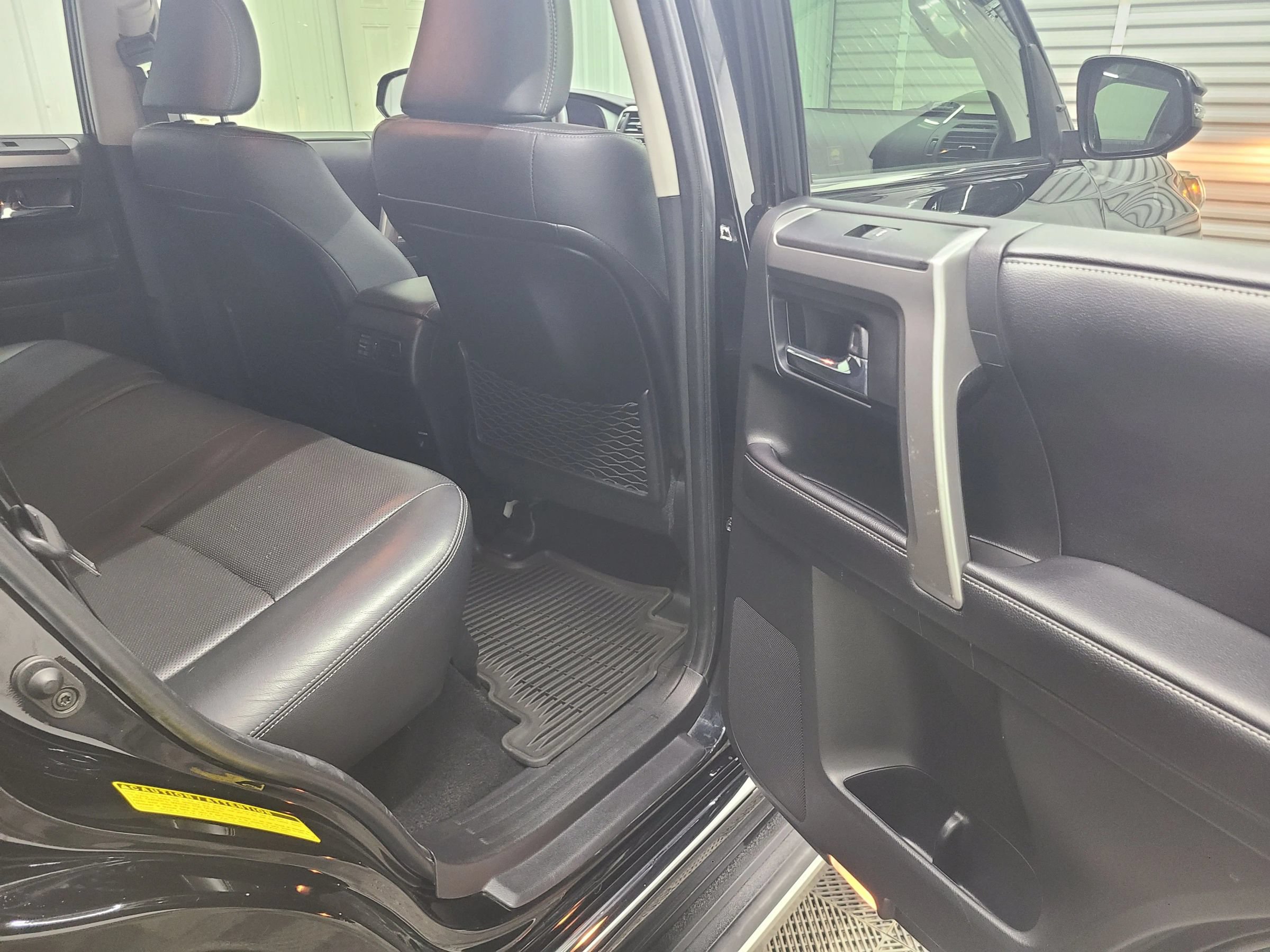 Used 2017 Toyota 4Runner Limited AWD/4WD image 39