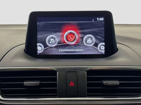 Used 2018 MAZDA MAZDA3 Grand Touring w/ Premium Equipment Package image 12