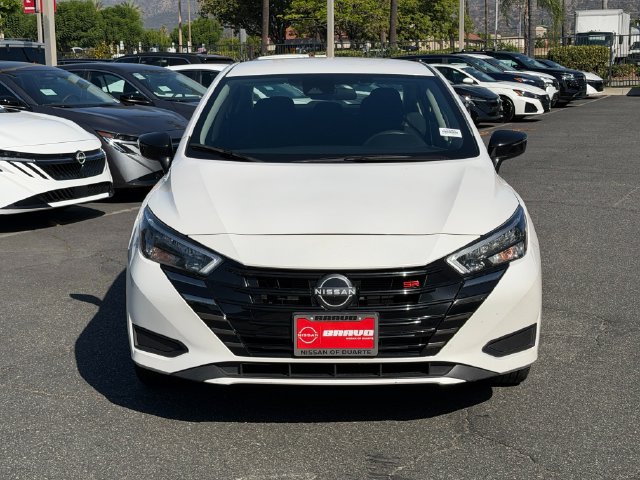 Used 2024 Nissan Versa SR FWD image 2