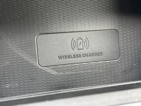 New 2025 Jeep Grand Cherokee Laredo X w/ Luxury Tech Group I image 10