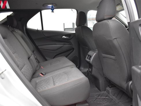 Used 2018 Chevrolet Equinox LT image 22