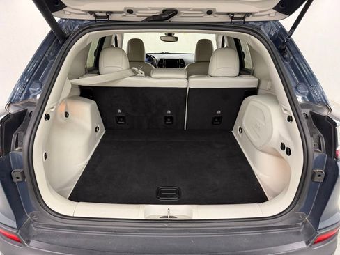 Used 2020 Jeep Cherokee Limited FWD image 5