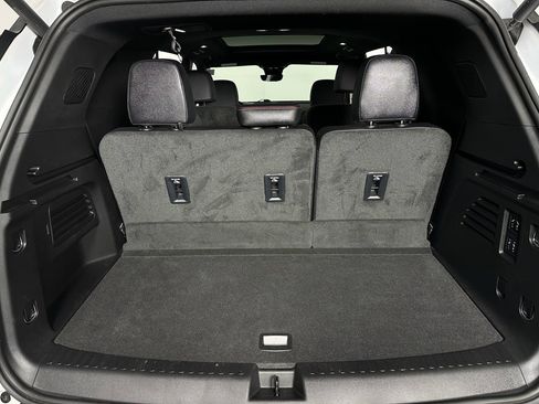 Used 2024 Chevrolet Traverse RS image 19