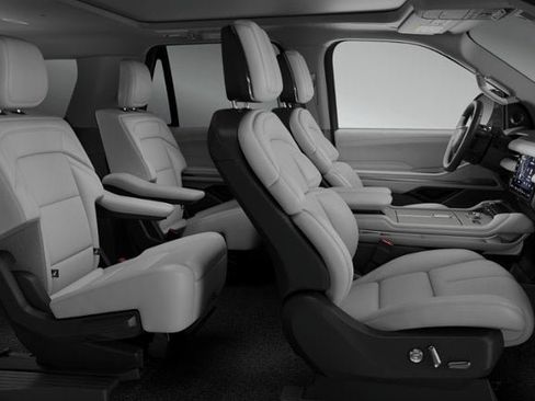 New 2026 Lincoln Navigator L Reserve AWD/4WD image 28