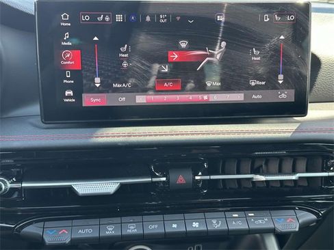 Used 2024 Dodge Hornet R/T image 11