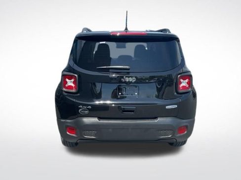 Used 2020 Jeep Renegade Latitude w/ Cold Weather Group AWD/4WD image 14