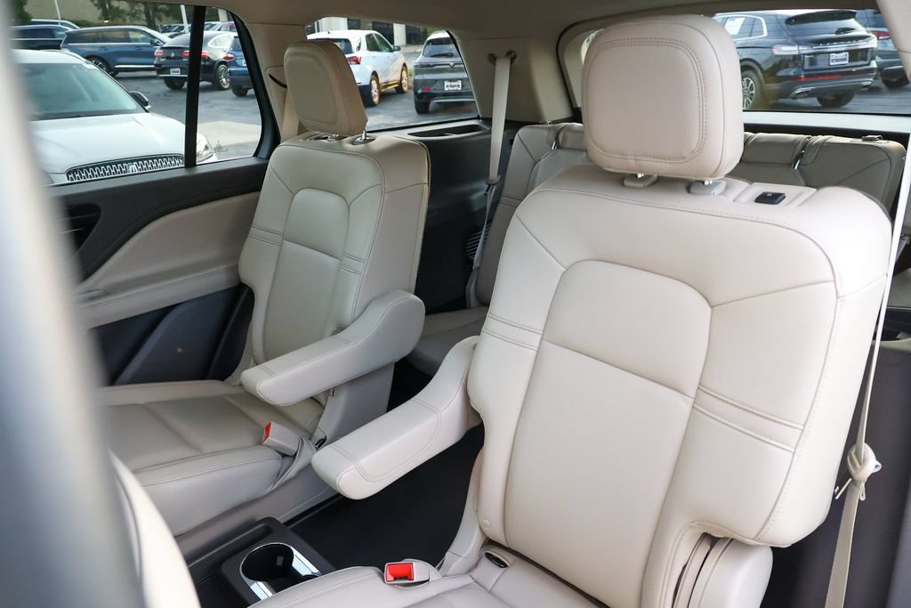 Certified 2022 Lincoln Aviator AWD w/ Premium Package image 35