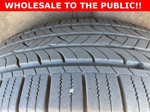 Used 2020 Chevrolet Traverse LT image 8