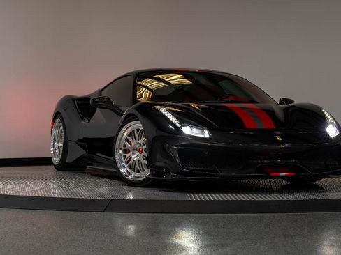 Used 2019 Ferrari 488 Pista Coupe RWD image 29