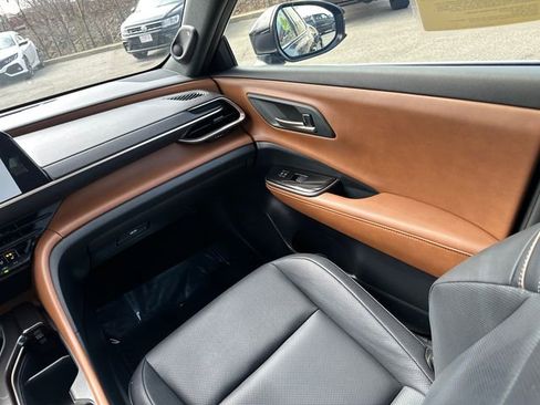 Used 2026 Toyota Crown Limited w/ Advanced Technology Package image 20