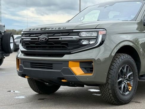 Certified 2025 Ford Expedition Tremor AWD/4WD image 2