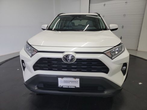 Used 2021 Toyota RAV4 XLE Premium FWD image 2