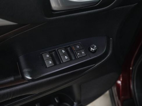 Used 2017 Toyota Highlander XLE AWD/4WD image 20