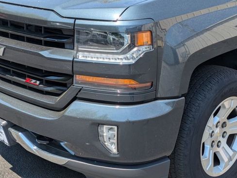 Used 2017 Chevrolet Silverado 1500 LT w/ All Star Edition AWD/4WD image 9