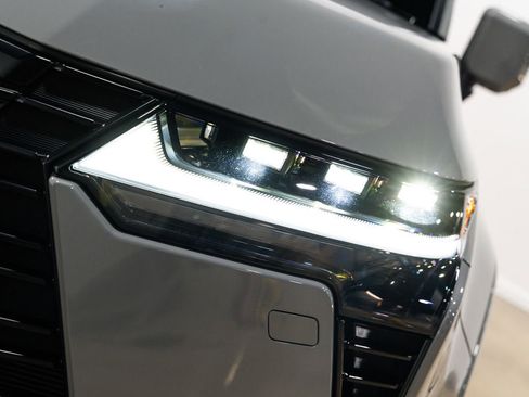 Used 2026 Lexus GX 550 w/ Accessory Package (2T) image 5