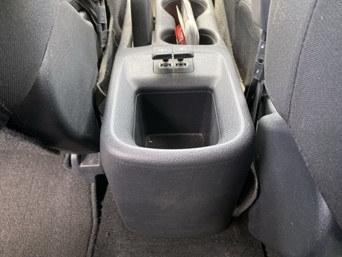 Used 2019 Nissan Kicks SV FWD image 28
