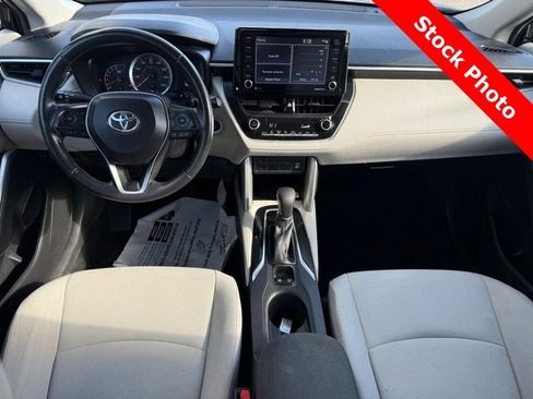 Used 2022 Toyota Corolla Cross LE image 13