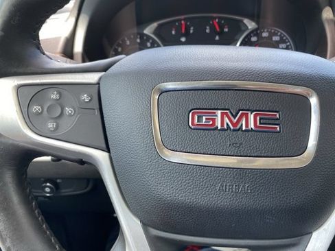 Used 2020 GMC Terrain SLE FWD image 22