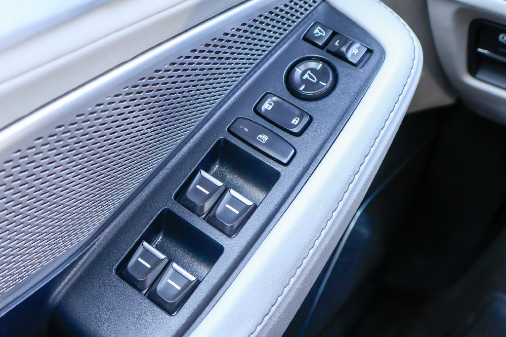Used 2023 Acura MDX w/ Technology Package FWD image 20