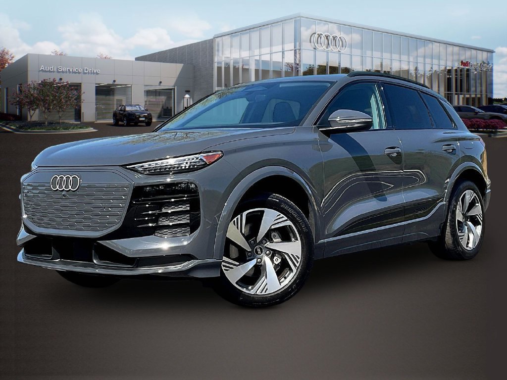 Used 2025 Audi Q6 e-tron Premium Plus w/ Premium Plus AWD/4WD image 3