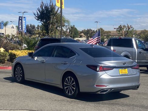 Used 2023 Lexus ES 350 w/ Accessory Package (Z1) image 5