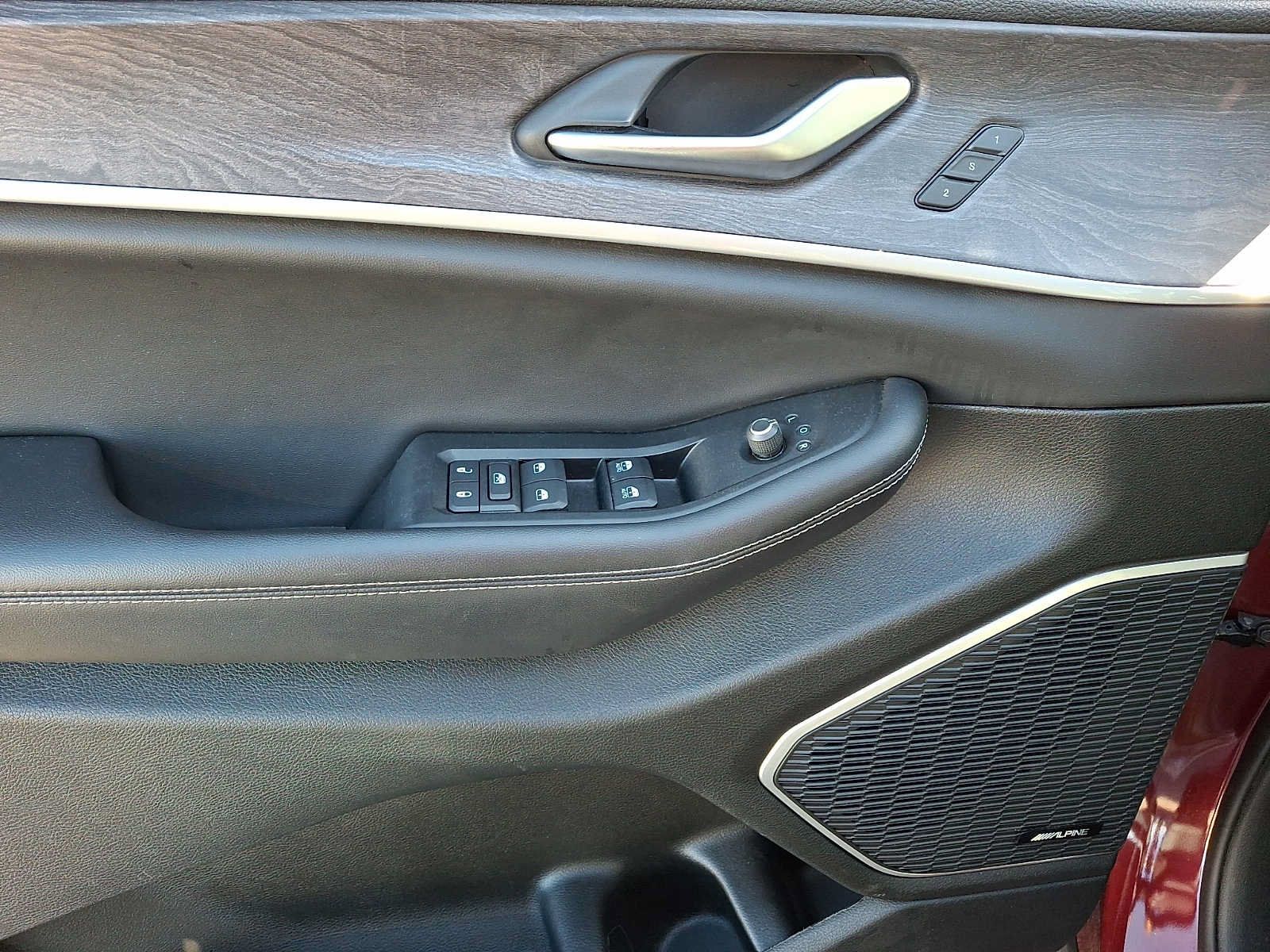 Used 2023 Jeep Grand Cherokee 4WD 4xe image 13