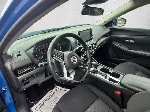 Used 2025 Nissan Sentra SV FWD image 10