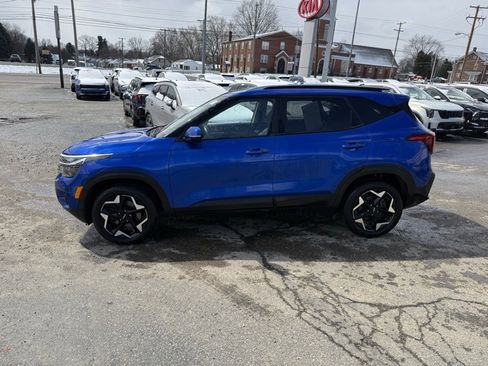 Certified 2025 Kia Seltos S image 4