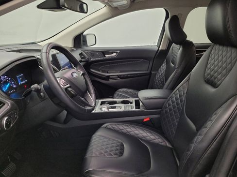 Used 2024 Ford Edge Titanium image 17